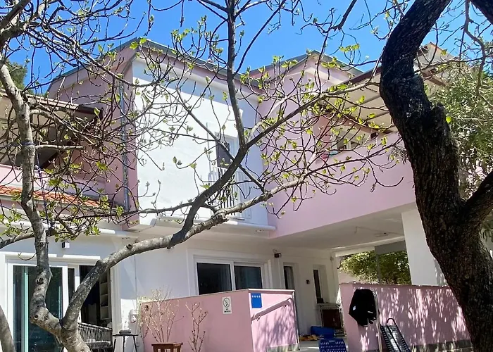 Artatore24 - Modern And Stylish Mali Lošinj