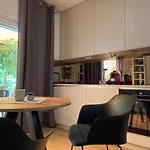 Artatore24 - Modern And Stylish 아파트