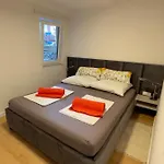 Artatore24 - Modern And Stylish Lejlighed