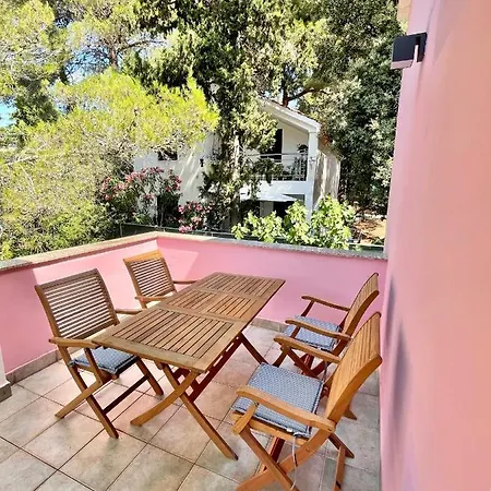 Artatore24 - Modern And Stylish