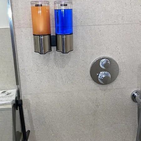 Artatore24 - Modern And Stylish Διαμέρισμα